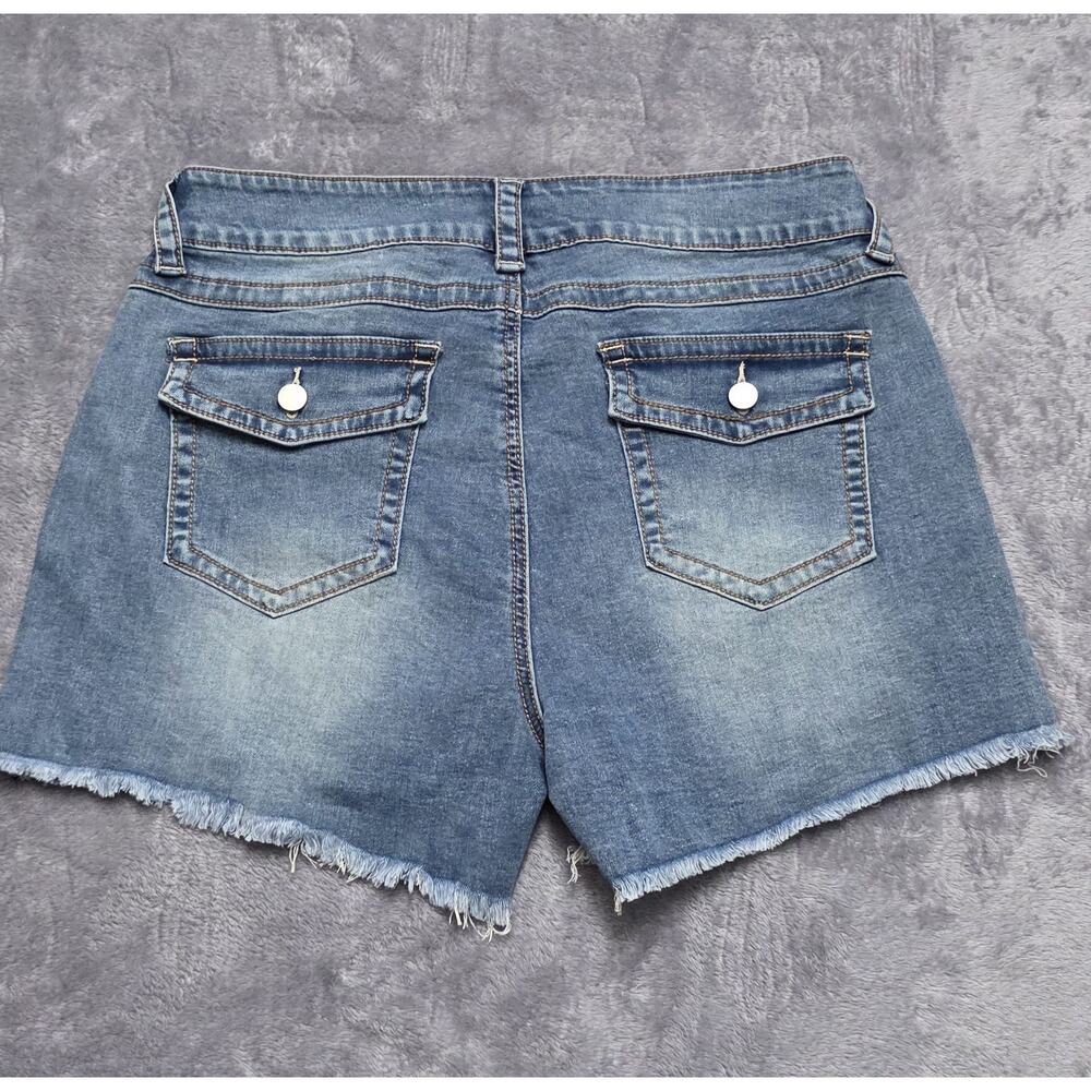 Flamingals Women’s Denim Shorts 2XL Blue Raw Hem Stretch NWT - Picture 2 of 4